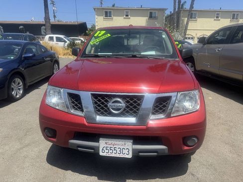 Used 2017 Nissan Frontier SV RWD image 3