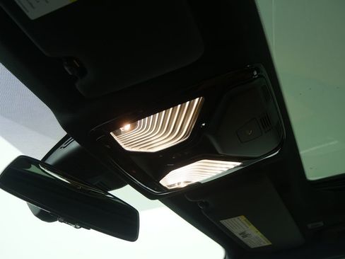 Certified 2024 BMW 330i Sedan image 24