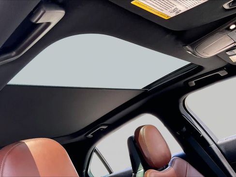 Used 2018 Lincoln Continental Reserve FWD image 13