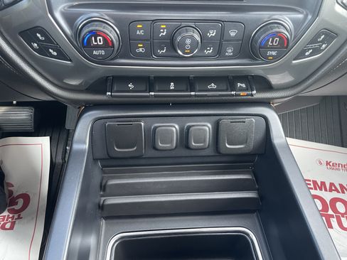 Used 2018 Chevrolet Silverado 1500 LTZ w/ High Desert Package AWD/4WD image 24