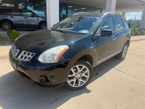 Used 2012 Nissan Rogue SL AWD/4WD image 2