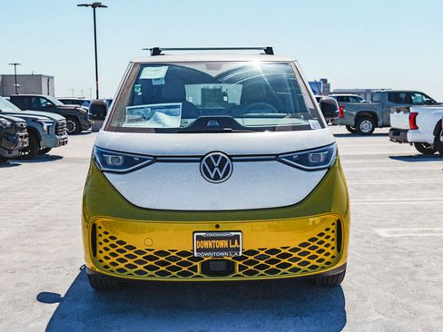 New 2025 Volkswagen ID. Buzz 1st Edition image 2