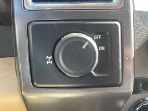Used 2015 Ford F150 XLT w/ Equipment Group 302A Luxury RWD image 35