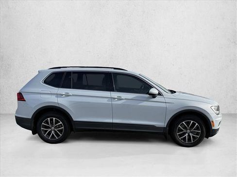 Used 2019 Volkswagen Tiguan SE image 4