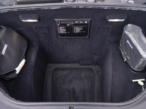 Used 2020 Ferrari F8 Tributo image 11