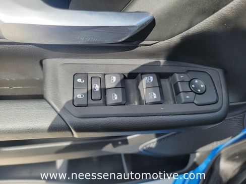 Used 2025 RAM 1500 Classic Warlock AWD/4WD image 15
