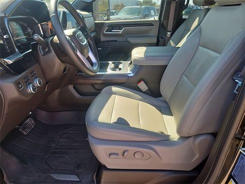 Used 2024 GMC Sierra 2500 SLT image 19