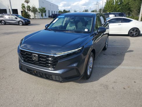 Certified 2025 Honda CR-V EX image 8