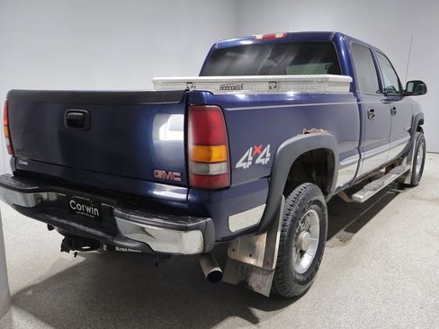 Used 2002 GMC Sierra 2500 4x4 Crew Cab HD w/ SLT Marketing Option Pkg image 2