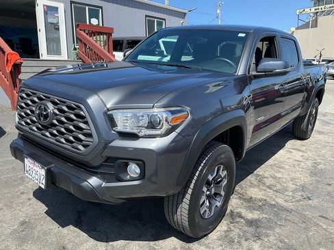 Used 2020 Toyota Tacoma TRD Off-Road w/ Technology Package AWD/4WD image 90