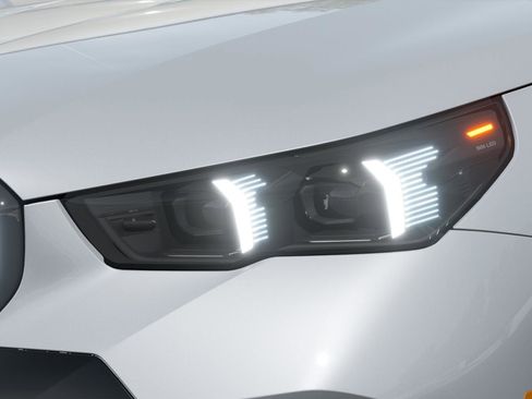 New 2027 BMW 550e xDrive 550e xDrive Sedan image 6