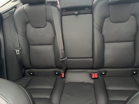 Certified 2024 Volvo XC60 B5 Plus image 34