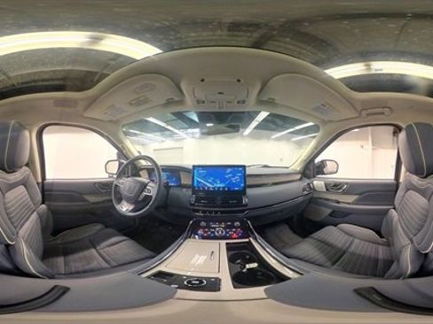 Used 2023 Lincoln Navigator Black Label image 37