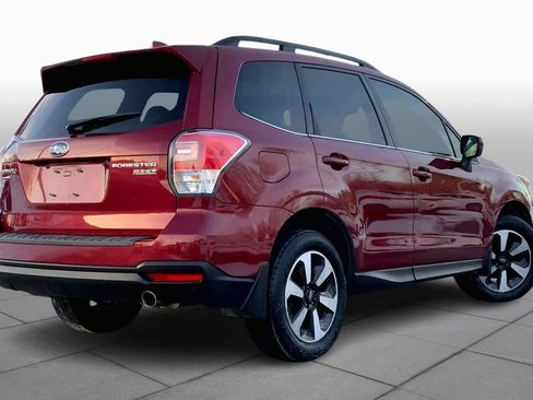 Used 2017 Subaru Forester 2.5i Limited image 12