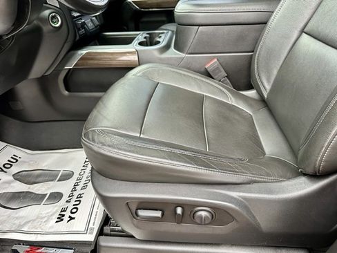 Used 2020 Chevrolet Silverado 1500 LT Trail Boss image 16