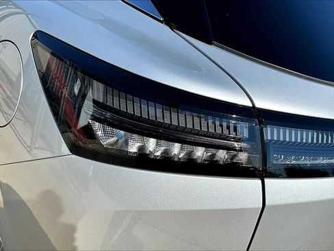 Certified 2025 Nissan Murano SL AWD/4WD image 27