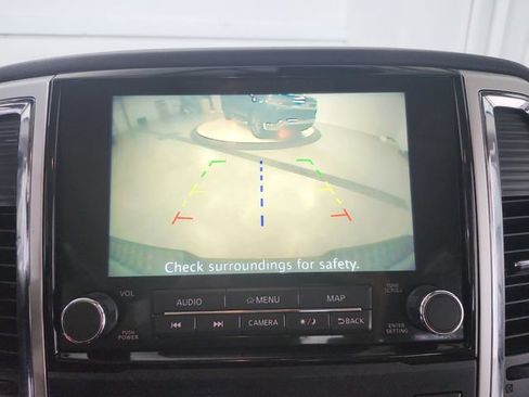 Used 2020 Nissan Titan SV w/ SV Convenience Package RWD image 27