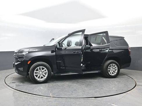 Used 2023 Chevrolet Tahoe LT w/ Luxury Package AWD/4WD image 28