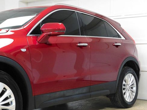 Used 2024 Cadillac XT4 Luxury w/ Cold Weather Package image 22