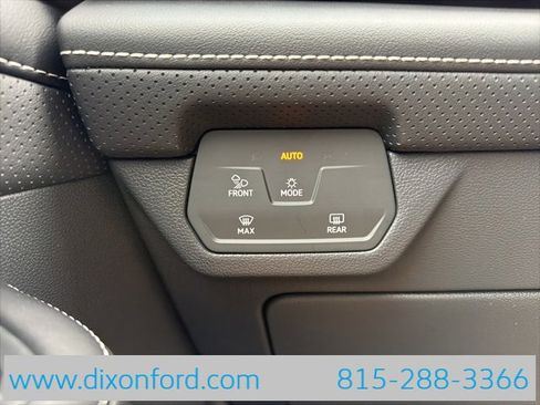 New 2026 Volkswagen Atlas SE image 17