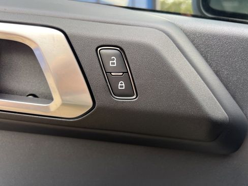 New 2025 Ford Bronco Outer Banks image 13