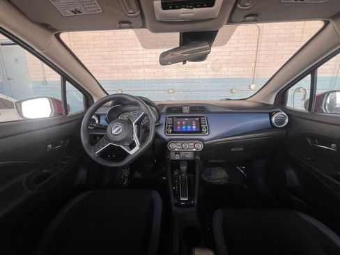 Used 2025 Nissan Versa SV w/ Trunk Package FWD image 33