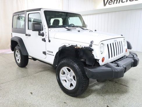Used 2013 Jeep Wrangler Sport w/ Connectivity Group image 5