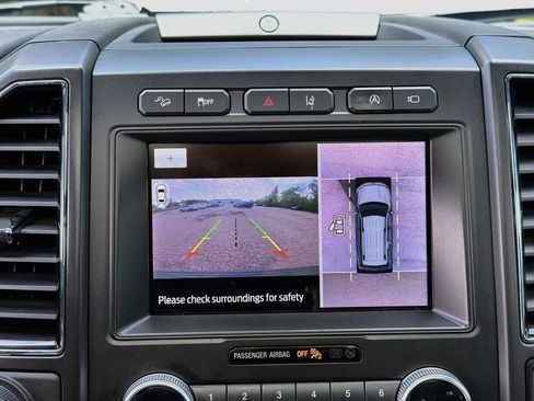 Used 2020 Ford Expedition Limited w/ Equipment Group 303A AWD/4WD image 16