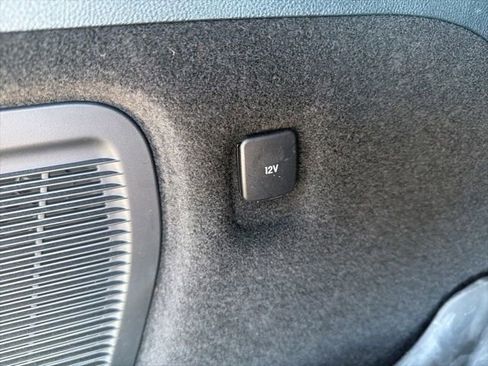 Used 2022 Lincoln Corsair AWD w/ Premium Package image 11