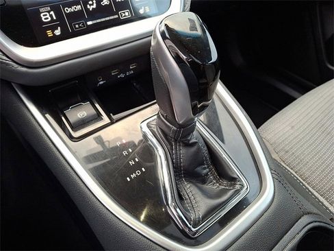 Used 2021 Subaru Outback Premium image 18