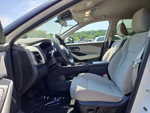 Certified 2023 Nissan Rogue SV AWD/4WD image 12