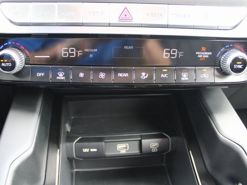 New 2025 Kia Telluride LX image 33