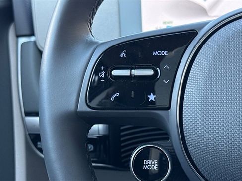 Used 2024 Hyundai Ioniq 5 Limited image 31