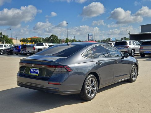 Used 2024 Honda Accord EX image 3