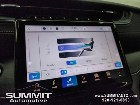 New 2025 Jeep Grand Cherokee Limited w/ Black Appearance Package image 52