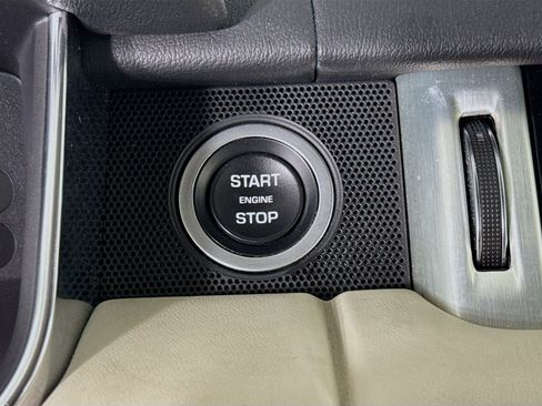 Used 2019 Land Rover Range Rover Supercharged AWD/4WD image 19