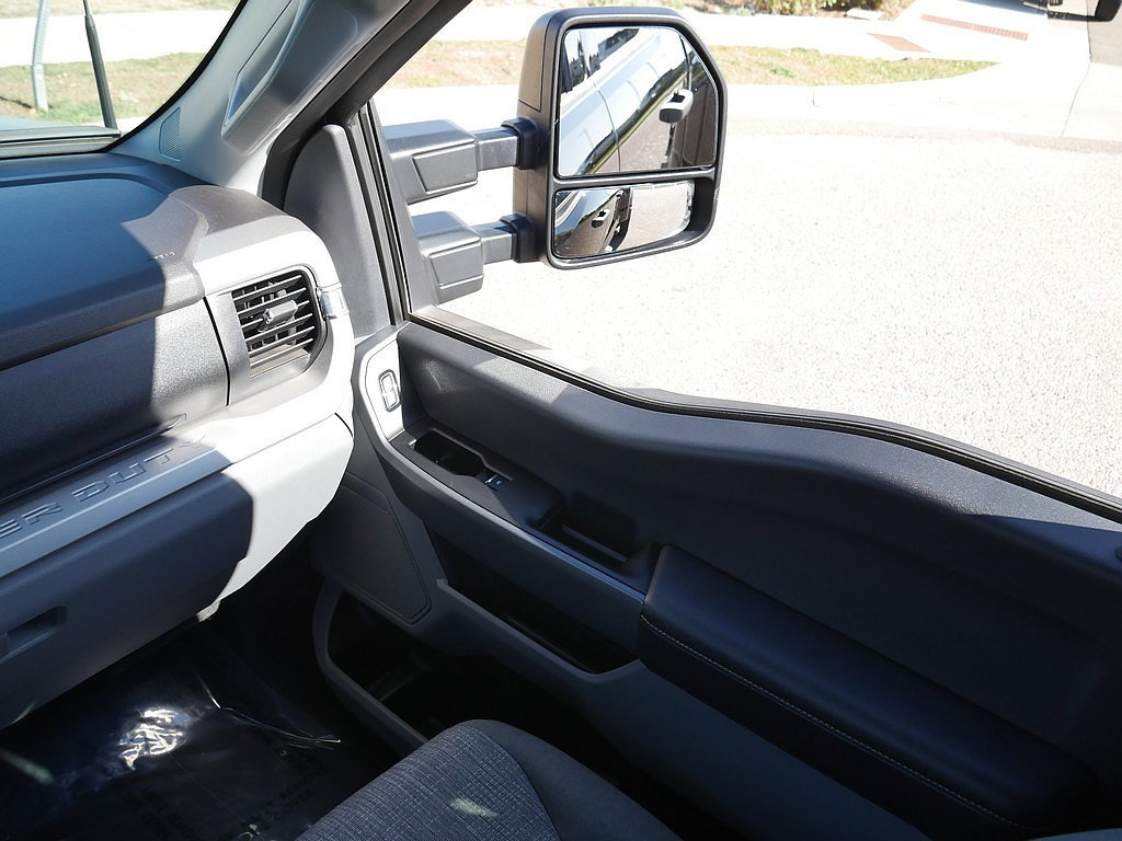 Used 2023 Ford F350 XLT AWD/4WD image 24