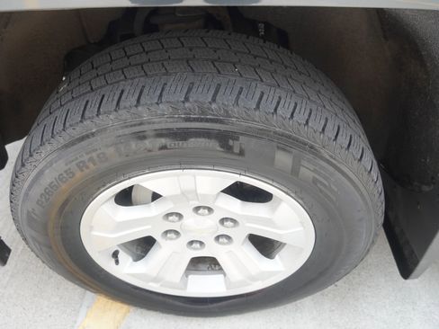 Used 2017 Chevrolet Silverado 1500 LT w/ All Star Edition AWD/4WD image 37