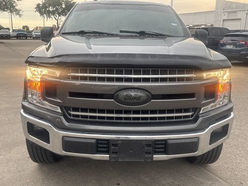 Used 2018 Ford F150 XLT w/ Equipment Group 302A Luxury AWD/4WD image 12