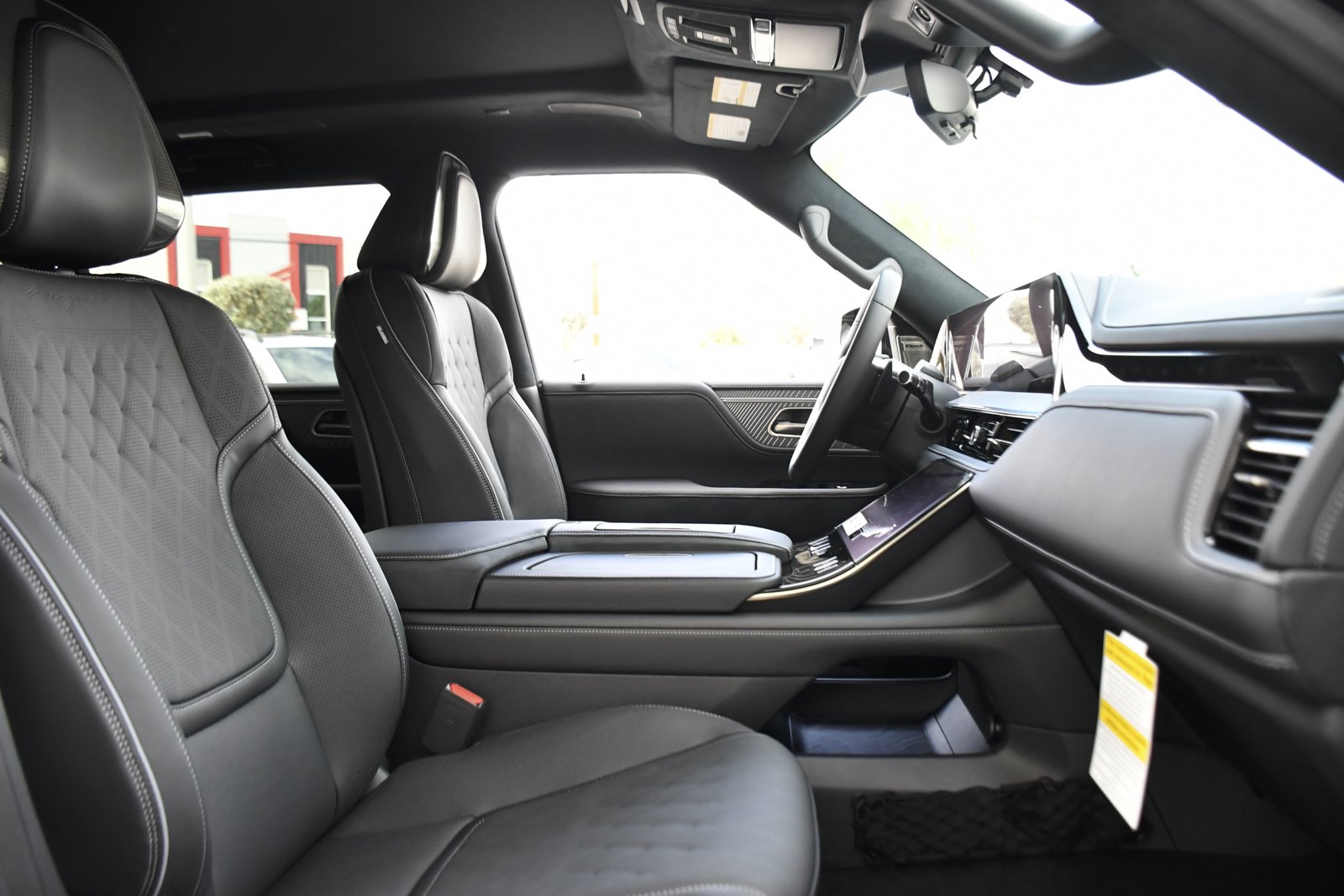 New 2026 INFINITI QX80 Autograph w/ Premium Cargo Package AWD/4WD image 39