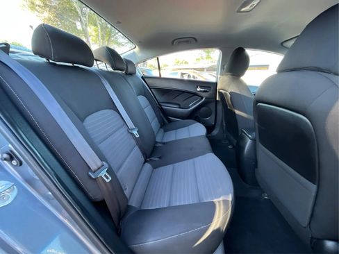 Used 2017 Kia Forte S FWD image 23