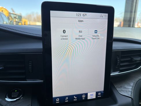 Used 2020 Ford Explorer Platinum w/ Premium Technology Package image 31