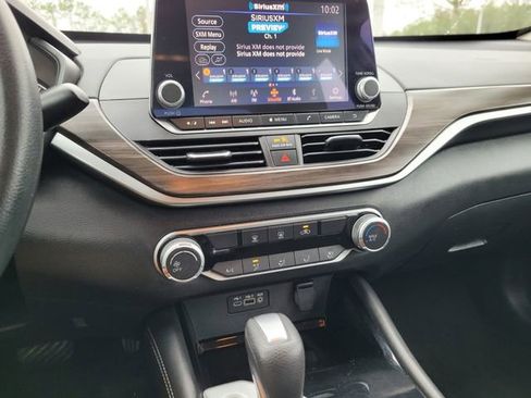 Used 2023 Nissan Altima 2.5 SV image 22