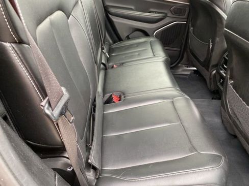 Used 2022 Jeep Grand Cherokee Limited 4xe image 35