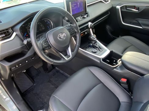 Used 2023 Toyota RAV4 XLE Premium AWD/4WD image 26