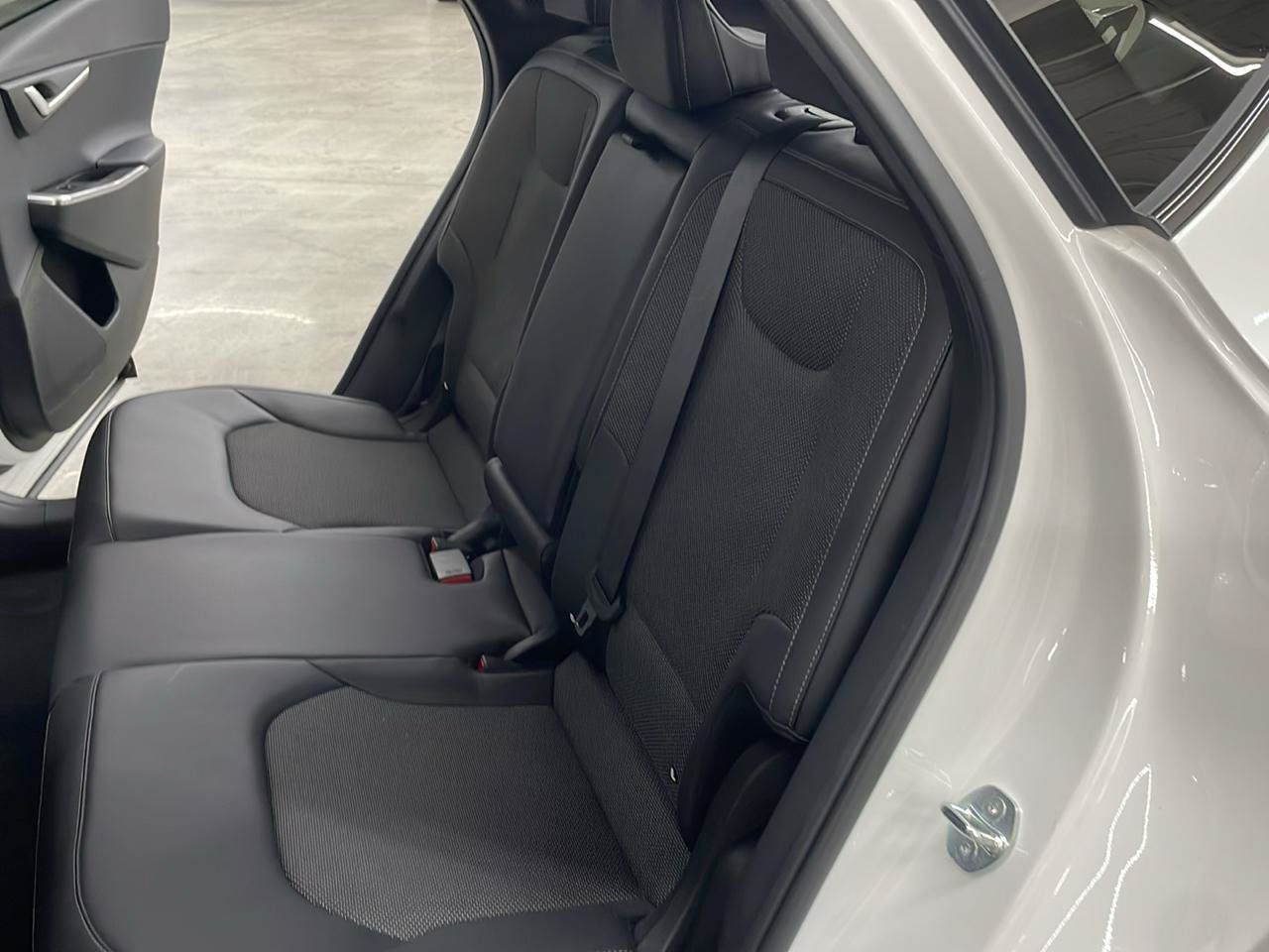Used 2024 Kia EV6 Light RWD image 15
