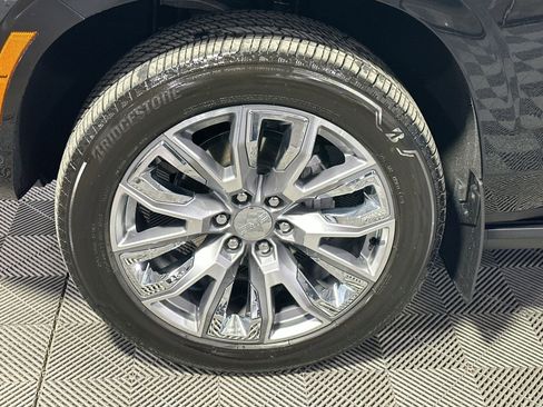 Used 2025 GMC Yukon AT4 Ultimate w/ LPO, Illumination Package image 12