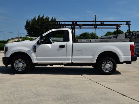 Used 2018 Ford F250 XL w/ Power Equipment Group RWD image 4