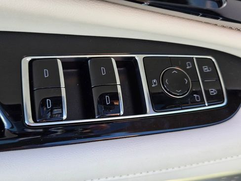 New 2025 Cadillac Optiq Sport 1 image 16