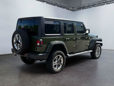 Used 2021 Jeep Wrangler Unlimited Sahara AWD/4WD image 3